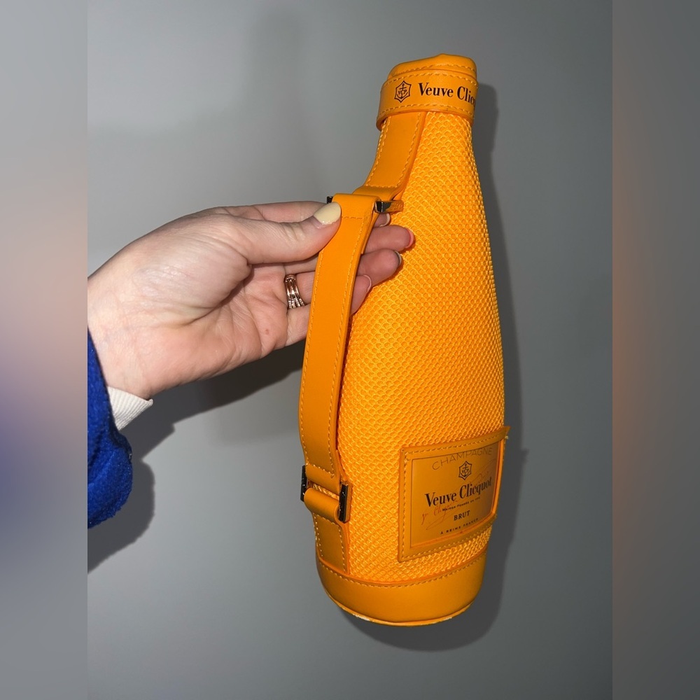 Veuve Clicquot Champagne Bottle Cover - Picture 2 of 8